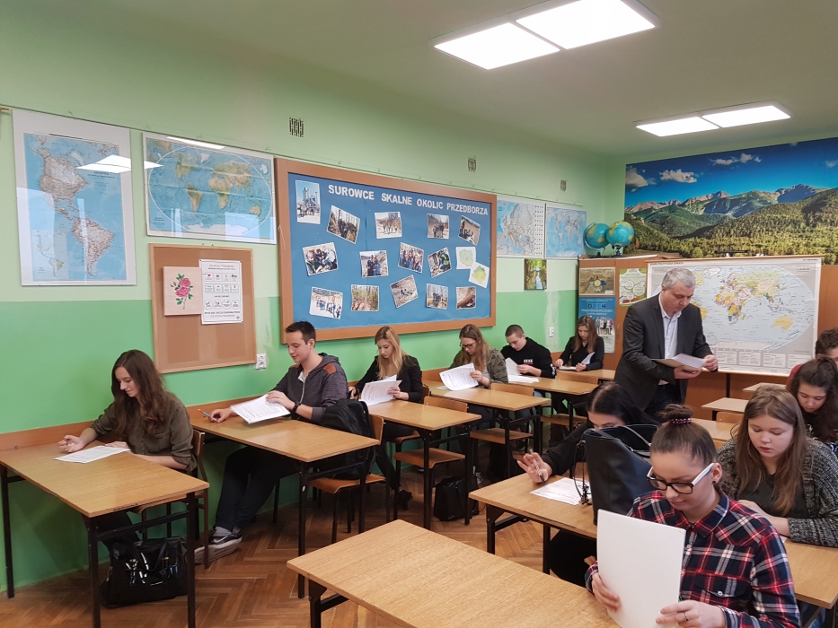 II Liceum Ogólnokształcące im. Jana Kasprowicza w Kutnie II Liceum Ogólnokształcące im. Jana Kasprowicza w Kutnie